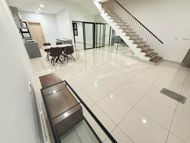 [Renovated] 2 Storey Terrace Elmina Valley 3 West Denai Alam House
