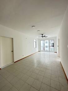 Prima Bintawa Apartment For Rent, High Floor Unit