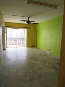 Winner Court B, Desa Petaling, Renovated with Balcony