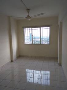 Winner Court B, Desa Petaling, Renovated with Balcony