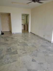 Winner Court B, Desa Petaling, Renovated with Balcony