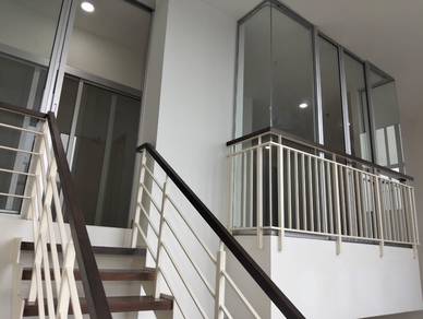 E Suite-Designer Suite @ Emerald Avenue