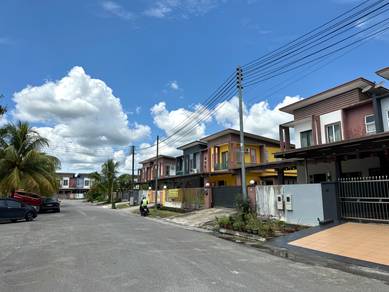 SEMI D Double Storey, GENESIS MOYAN