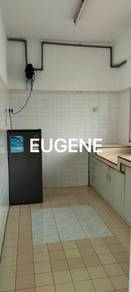 Desa Green kitchen renovated with 1 carpark for rent area Jelutong