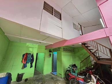 Selayang baru shop lot for sale