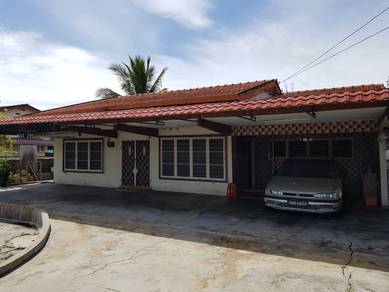 {Teluk Intan}Single Storey Bungalow For Sale