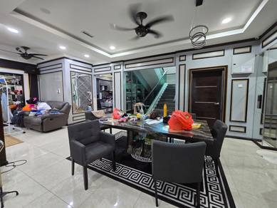 Selayang baru bungalow 3 storey for SALE