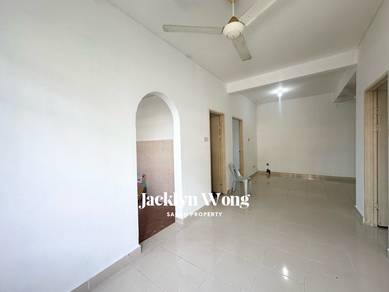 Direct Owner | Bandar Sierra Apartment Ground Floor Corner | Menggatal
