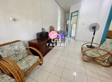 Corner single storey terrace house - taman kepayan • big land size