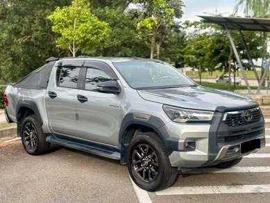 Toyota HILUX 2.8 ROGUE (ORIGINAL CONDITION)