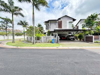 CORNER LOT HUGE LAND 2 Storey BUNGALOW Laman Seri Seksyen 13 Shah Alam