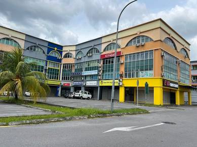 For Sale: 4-storey intermediate shophouse at Jalan Keretapi