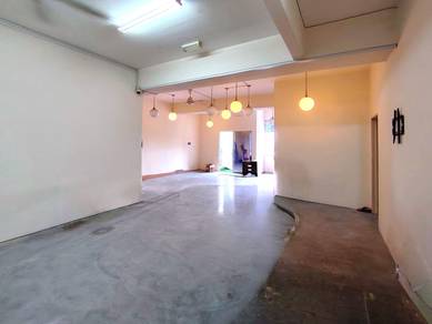 Hot Location, Corner Shop Lot Office Bandar Mahkota Cheras Selangor