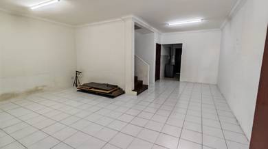 Double Storey Intermediate Terrace House at Jalan Greenwood, 9th Mile