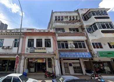 3.5-storey Shoplot Taman Salak Selatan near LRT Station & Permaisuri