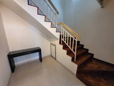 Townhouse-for-rent-OUG-Kuala-Lumpur