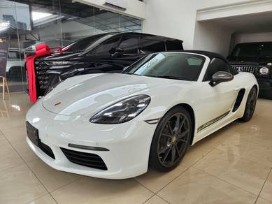 Porsche BOXSTER T Convertible 718 2.0L (A)
