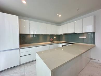Luxurious Duplex 2 bedrooms At Lagenda, Town Area. Near Pullman