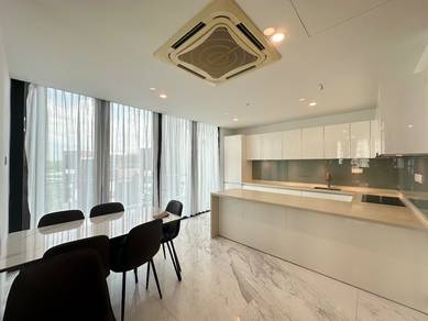 Luxurious Duplex 2 bedrooms At Lagenda, Town Area. Near Pullman