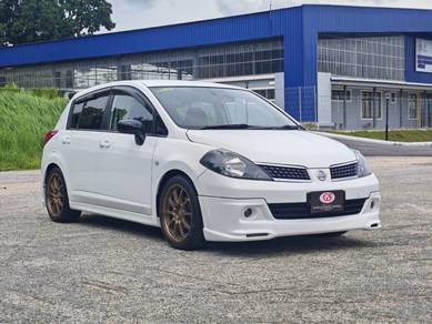 Nissan LATIO 1.6 SPORT ST-L (A)