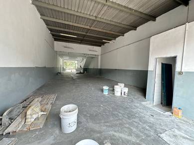 Facing Mainroad Pandamaran Port Klang l 1.5 sty Link Factory l 2400 sf