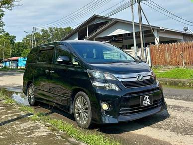 Toyota VELLFIRE 2.4 Z GOLDEN EYES FACELIFT