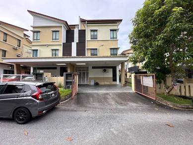 SPACIOUS RENOVATED 3 Storey SEMI D Taman Tropika 2 Bangi