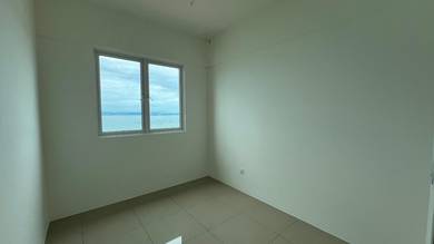 The Zen [BELOW MARKET PRICE] Seaview 2 carparks UPGRADED unit