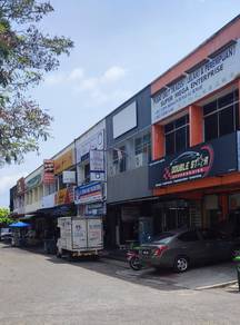 Kawasan Perusahaan Ringan Bakar Arang Double Storey Shoplot for SALE