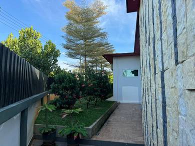 For Sale: 2-storey Terrace Corner at Lotak Villa
