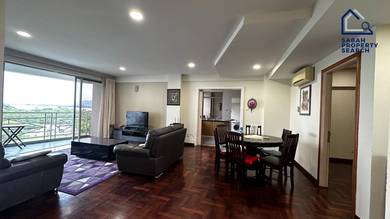 CHEAP ! Bayshore Condo Unit For Sale