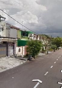 Double Storey Taman Putri Wangsa Ulu Tiram Full Loan Renovated