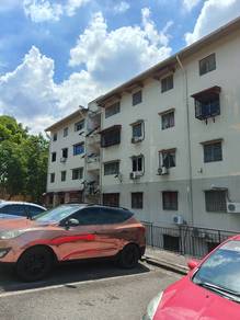 Taman putra permai Flat low floor seri kembangan new renovation
