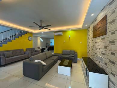 Fully Furnished 2sty House Tiara East