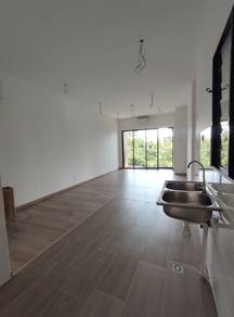 Forest Hill Condominium|Residence