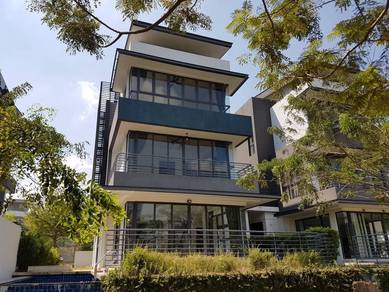 Super Five Star View Direct Facing Lake Putrajaya FOR SALE