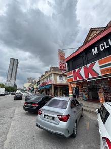 SS15 Subang Jaya 4 storey Corner crowded newly renovated at junction