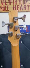 Ibanez SR505E 5-string bass guitar