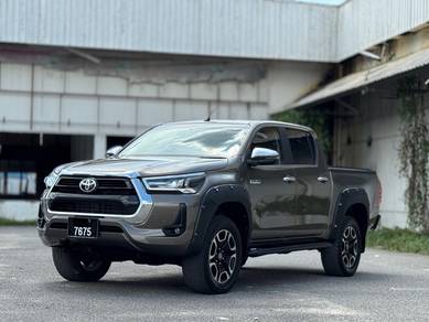Toyota HILUX 2.4 V Toyota Service Record