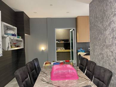 Stephen Avenue renovated 3 storey corner terraced house.