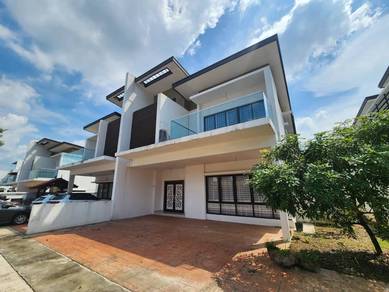 Spacious house, club house, 24hrs security,  partly furnished