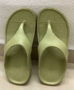 Sandal (Light Green)