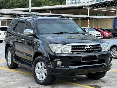 Toyota FORTUNER 2.7 V FACELIFT (A)