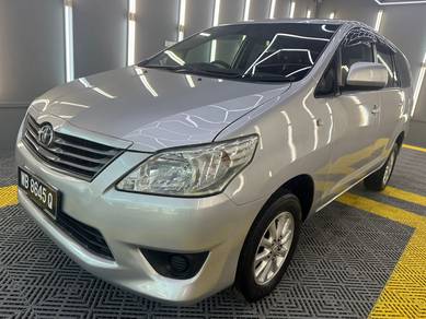Toyota INNOVA 2.0 E (A)