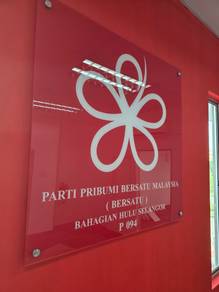 PAPAN TANDA AKRILIK l acrylic signage install l