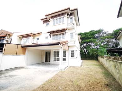 Rumah Teres 2.5 tingkat Endlot Taman Amanputra Puchong