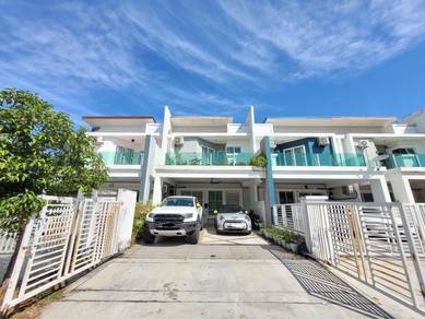 RENOVATED! 2 Storey Terrace, Hijayu 1B (Bentonix) Bandar Sri Sendayan