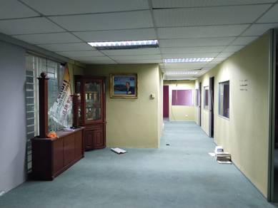 Diamond Square 1850sqft bigger unit facing main road jln Gombak 5rooms