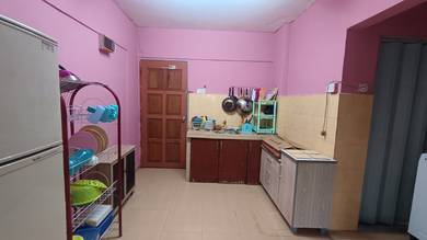 Flat Desa Riang Batu Uban Untuk Disewa/ For Rent