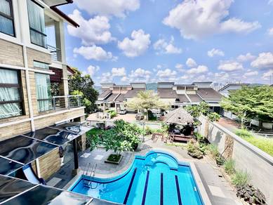 FREEHOLD GATED GUARDED, 3 Storey Bungalow Amberhill Melawati Heights